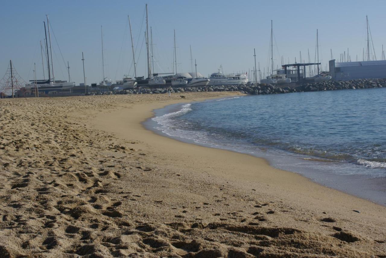Vila De Premia Premiá de Mar Εξωτερικό φωτογραφία